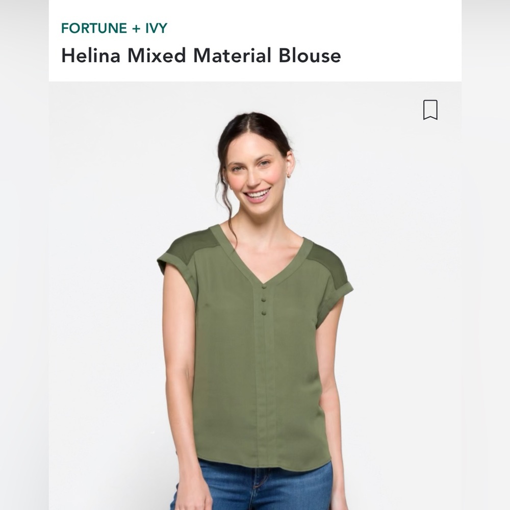 NWT - Flowy shortsleeved XL top